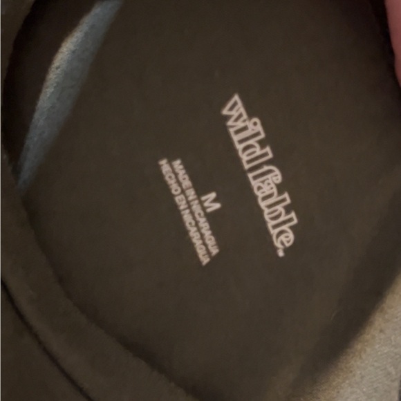 Crop top - Picture 3 of 3